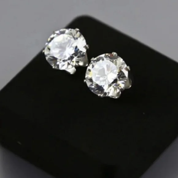 NEW STUD 2.5 CT SILVER DIAMOND EARRINGS, NICE EARRINGS, CUTE EARRINGS - Picture 5 of 5